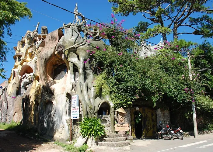 Crazy House Villa Da Lat